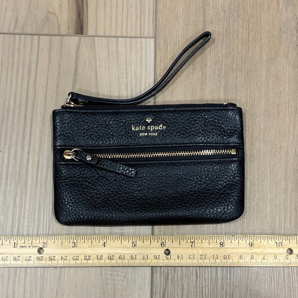 Kate Spade Bee Cobble Hill Pebbled Black Leather Two Zip Wristlet Pouch WLRU3048
